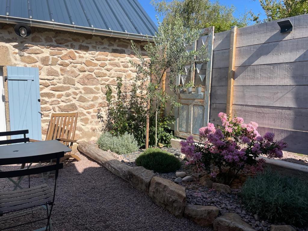 La petite maison d’Orphée Marmagne  Exterior foto