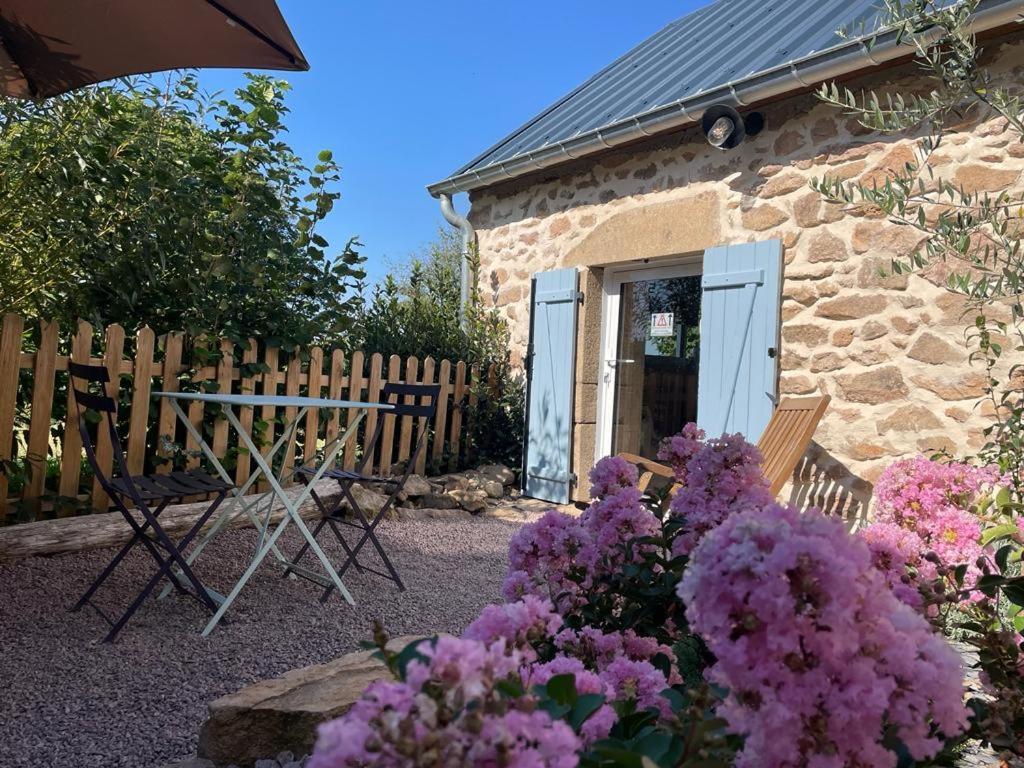 La petite maison d’Orphée Marmagne  Exterior foto